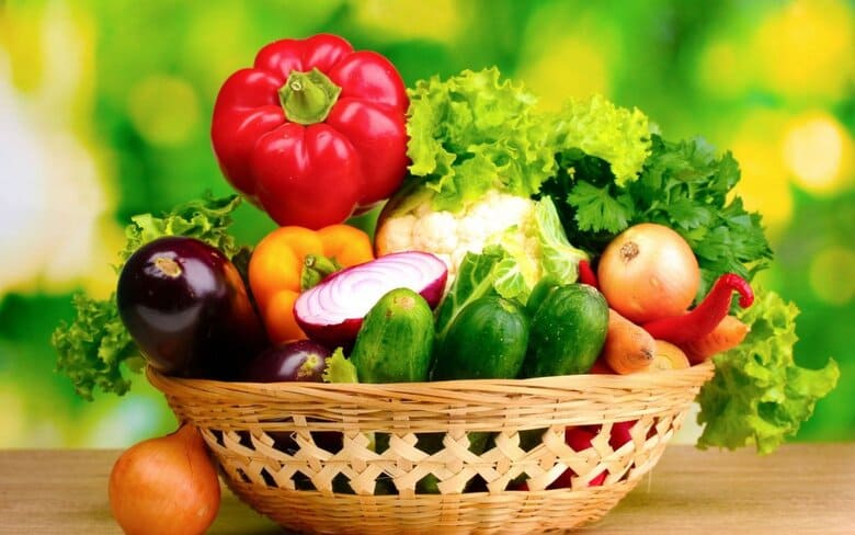 Làm sạch và sơ chế rau củ trước khi sử dụng